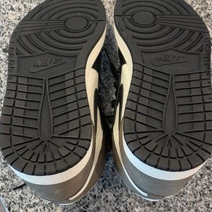 Jordan 1 Dark Mocha UA Size 7 Mens